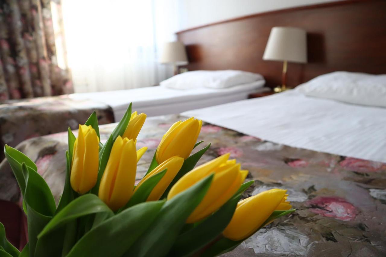 Aparthotel Ekspresja Nakło nad Notecią Zewnętrze zdjęcie