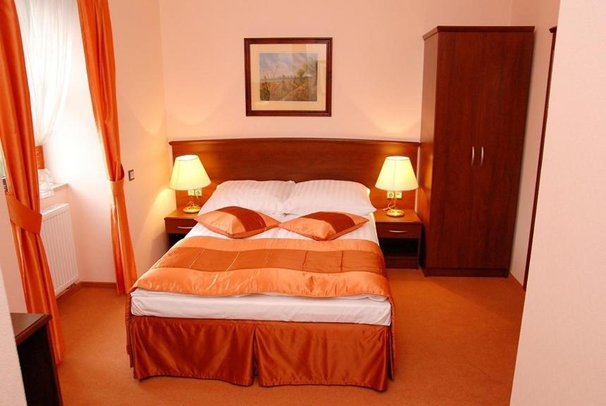 Aparthotel Ekspresja Nakło nad Notecią Pokój zdjęcie